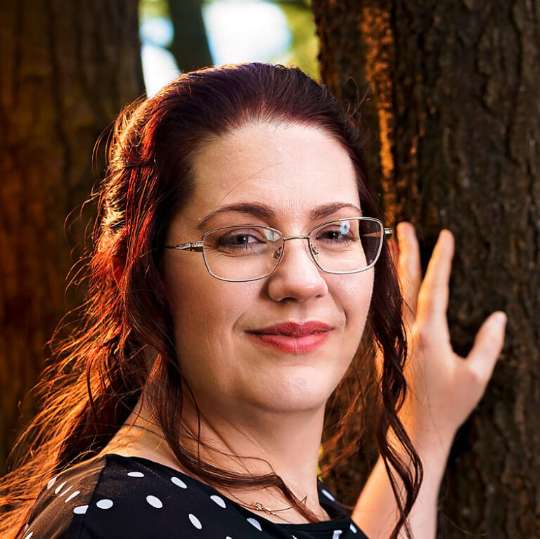 Sara Jayne Slocombe 1 768x767